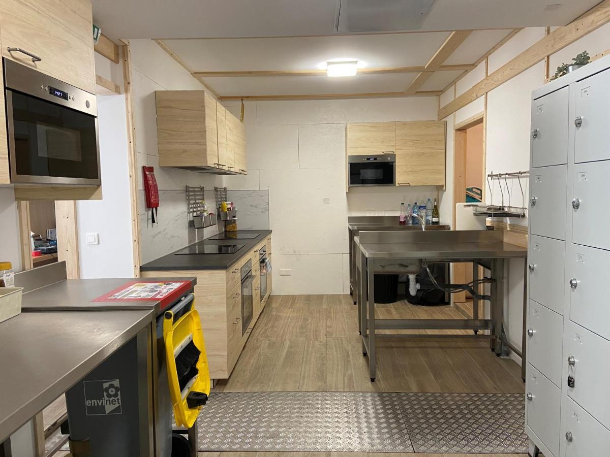 Bohobos Hostel Antibes Kültér fotó